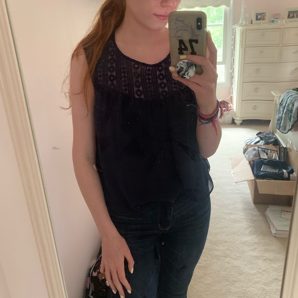 blue flowy blouse